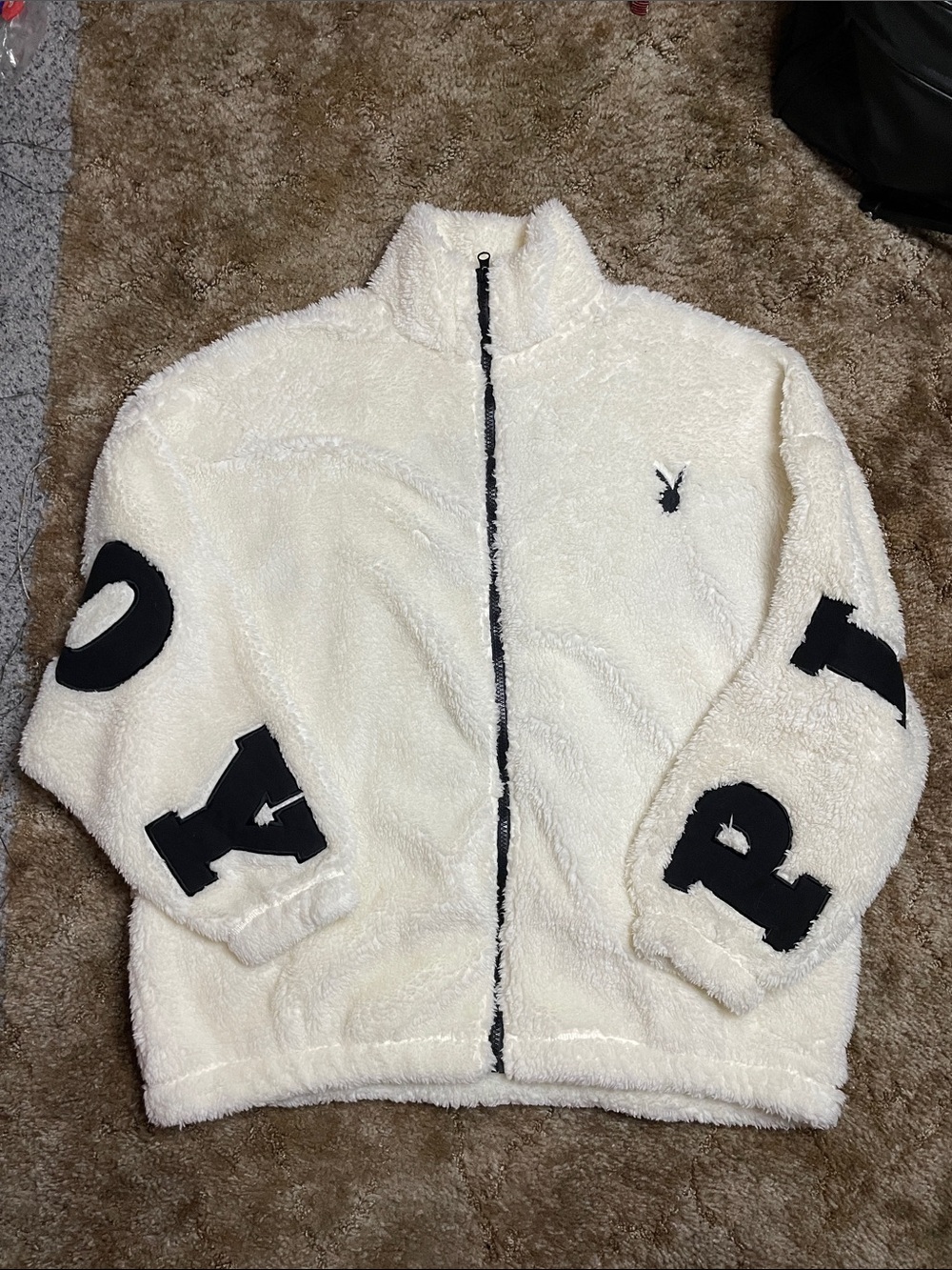 Playboy Fuzzy Fleece Full Zip Oversized White Jacket Woman’s‎ XS/Small